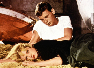 Jean-Luis Trintignant e Brigitte Bardot in Et Dieu créa la femme di Roger Vadim