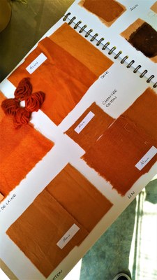 Lauris, Couleur Garance, album dei colori - arancio