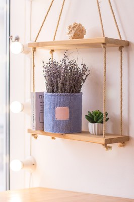 Lavanda essicata per colorare la libreria