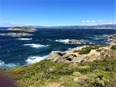 Le acque limpide della costa sud della Francia