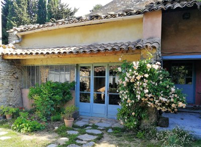 Le Barroux, ingresso della casa di Marie Sherrer