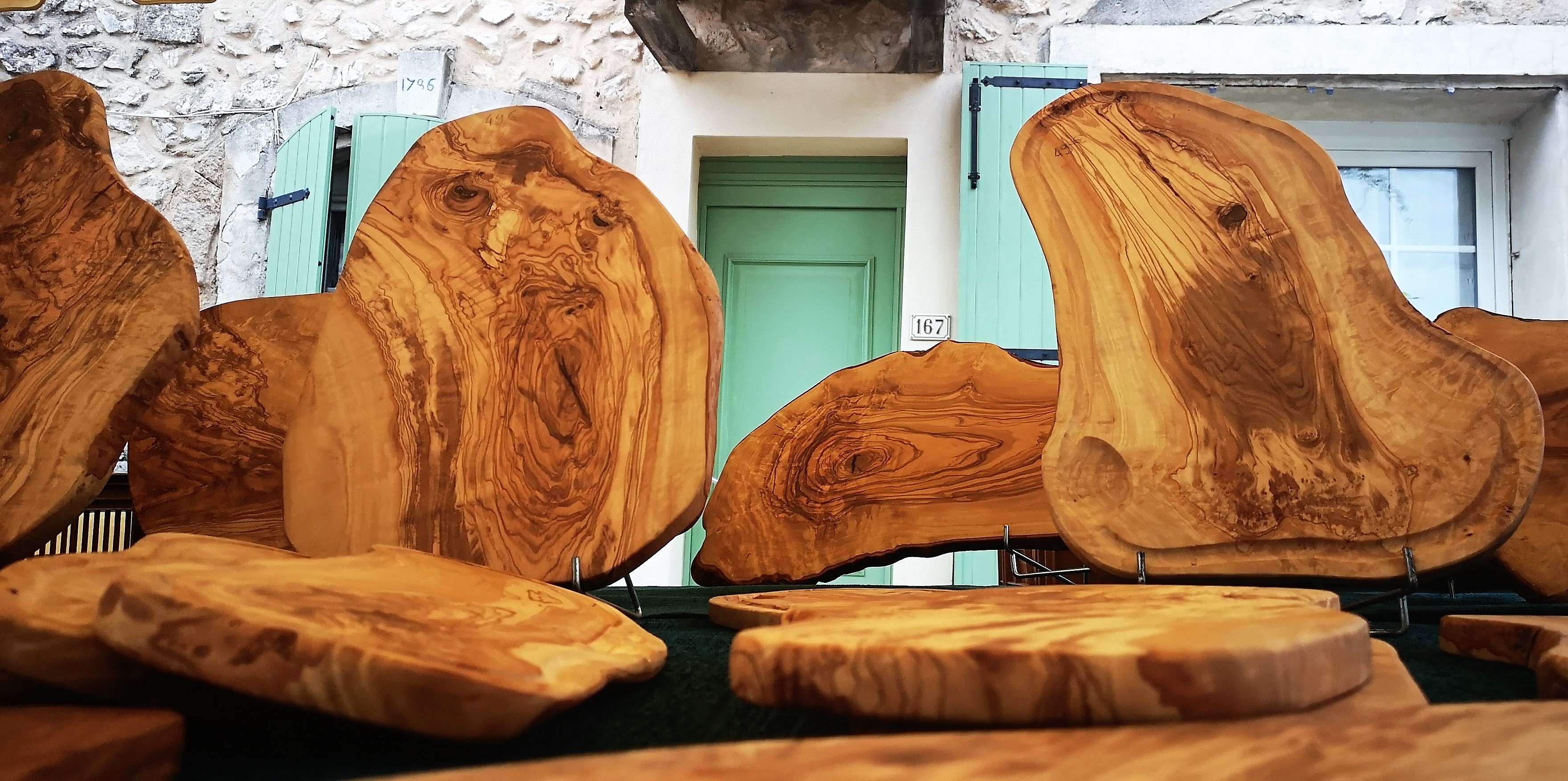 Legno di ulivo, taglieri