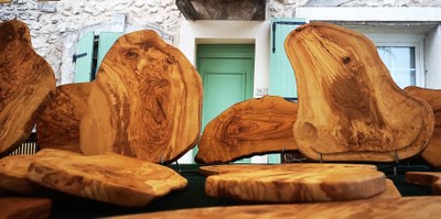 Legno di ulivo, taglieri