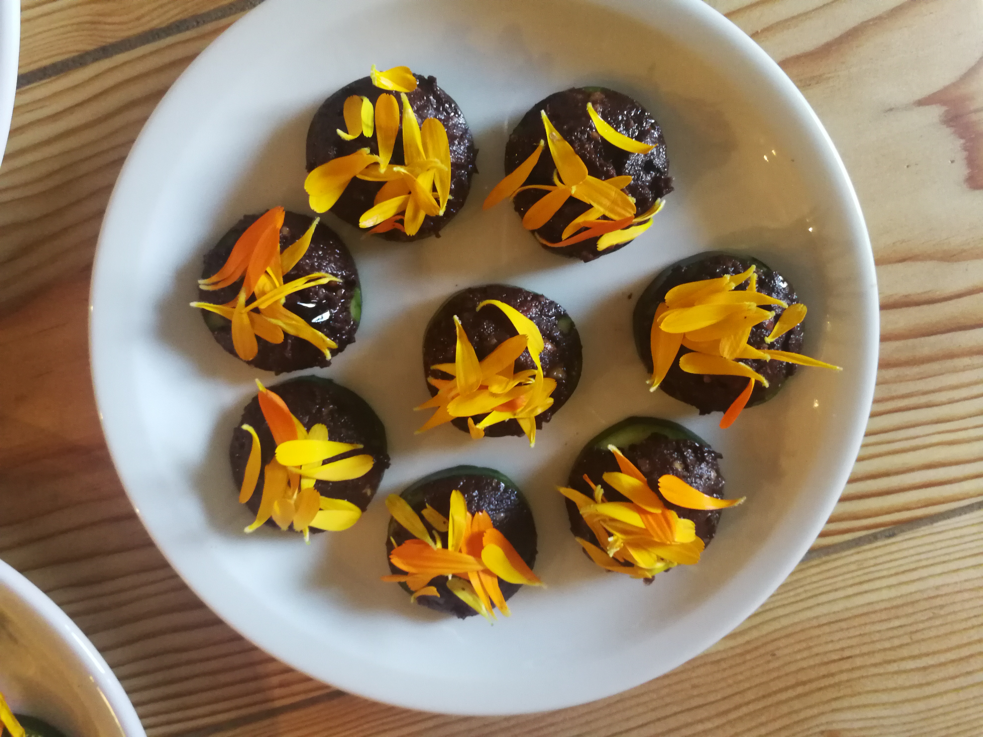 Les Aventurières du Goût, le polpettine con i fiori di calendula sono pronte