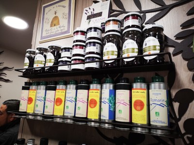 Les Halles di Avignone, olio provenzale