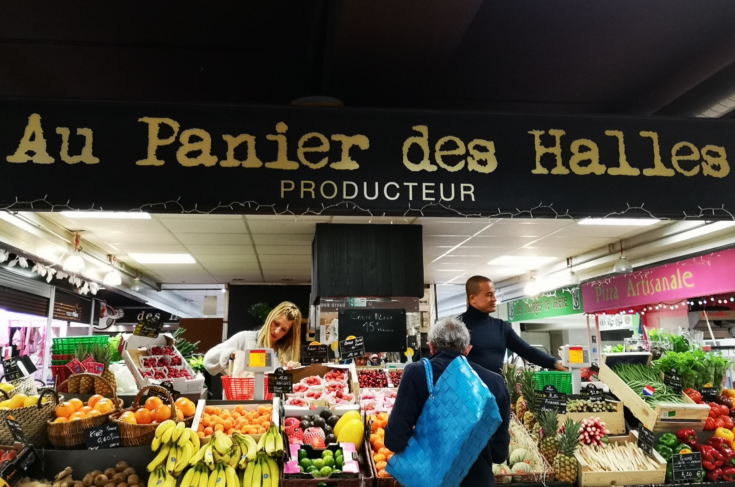 Les Halles di Avignone, un trionfo di colori
