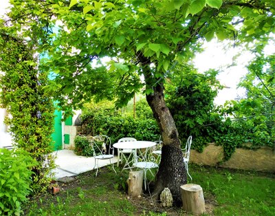 Manosque, Lou Paraïs, un angolo del giardino