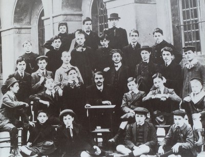 Marcel Pagnol al liceo. In terza fila, il secondo da sinsitra