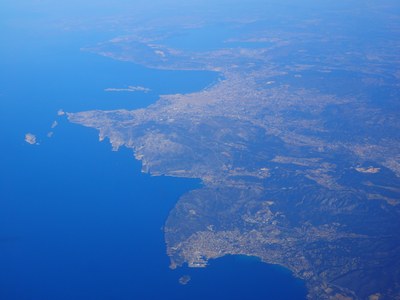Marsiglia, vista aerea della costa con le isole del Frioul