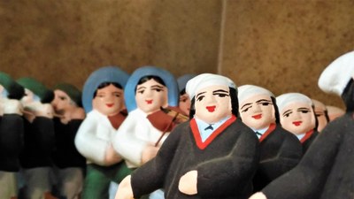 Mas de la Crémade, santons provenzali in primo piano
