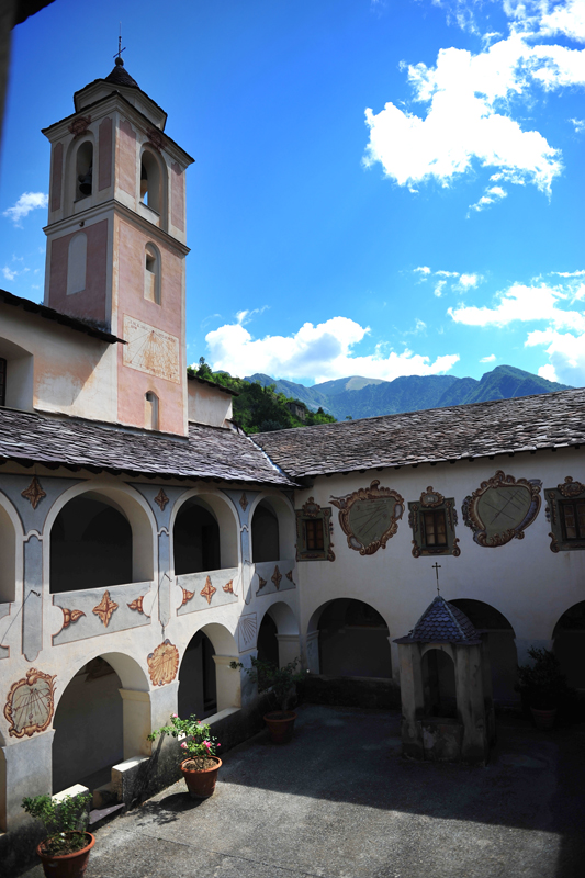 Monastero di Saorge, il  chiostro e la torre