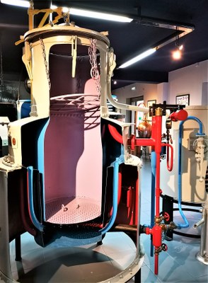 Musée de la Lavande, l'interno di un distillatore