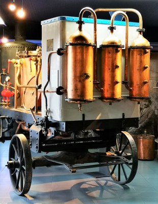 Musée de la Lavande, un distillatore ambulante