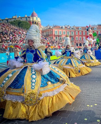 Nizza, Battaglia dei Fiori in Place Masséna - Crédit Virginia D'Umas