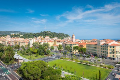 Nizza, veduta in diagonale della promenade du Paillon - Foto: © A. Issock, OTC Nice