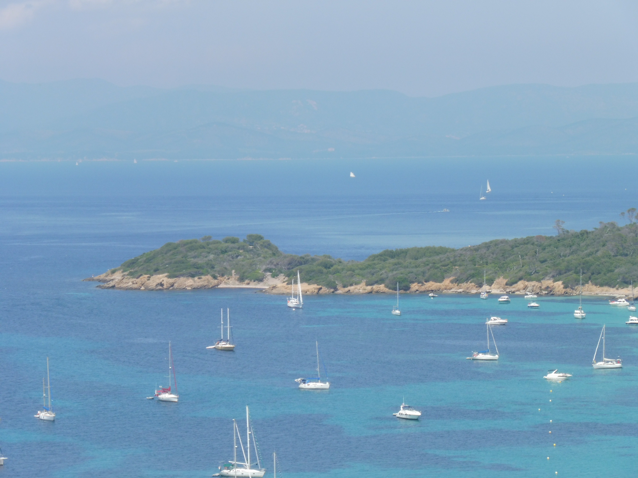 Parco Nazionale di Port-Cros, sentieri marini lungo la costa di Porquerolles