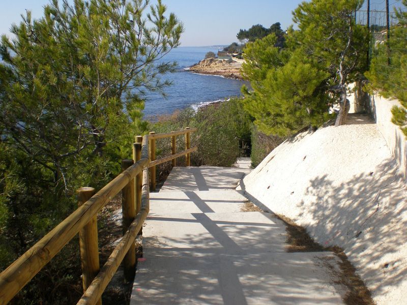 Passeggiata nel verde a Carry-le-Rouet - Foto: © Office de Tourisme de Carry-le-Rouet