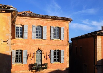 Roussillon, la sede del Comune