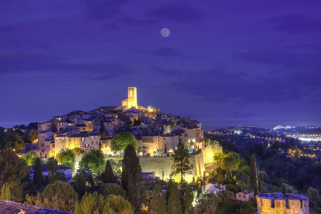 Saint-Paul de Vence, notte © Office de Tourisme de Saint-Paul de Vence - Photographe Elisabeth Rossolin.
