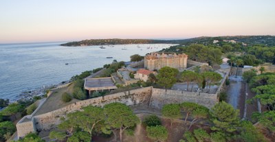 Saint-Tropez, la Citadelle dall'alto © Jean-Louis Chaix