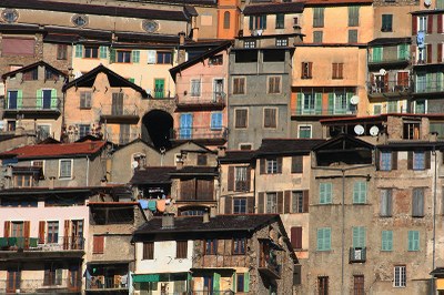 Saorge, le case aggrappate alla montagna