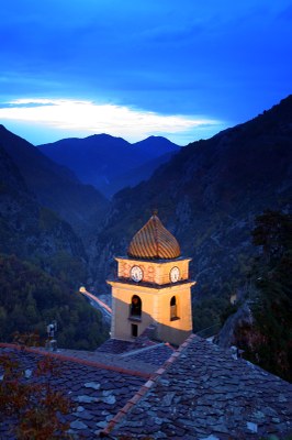 Saorge, Saint Sauveur alla luce del tramonto