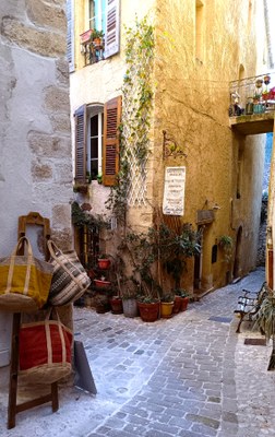 Seillans, una piacevole passeggiata