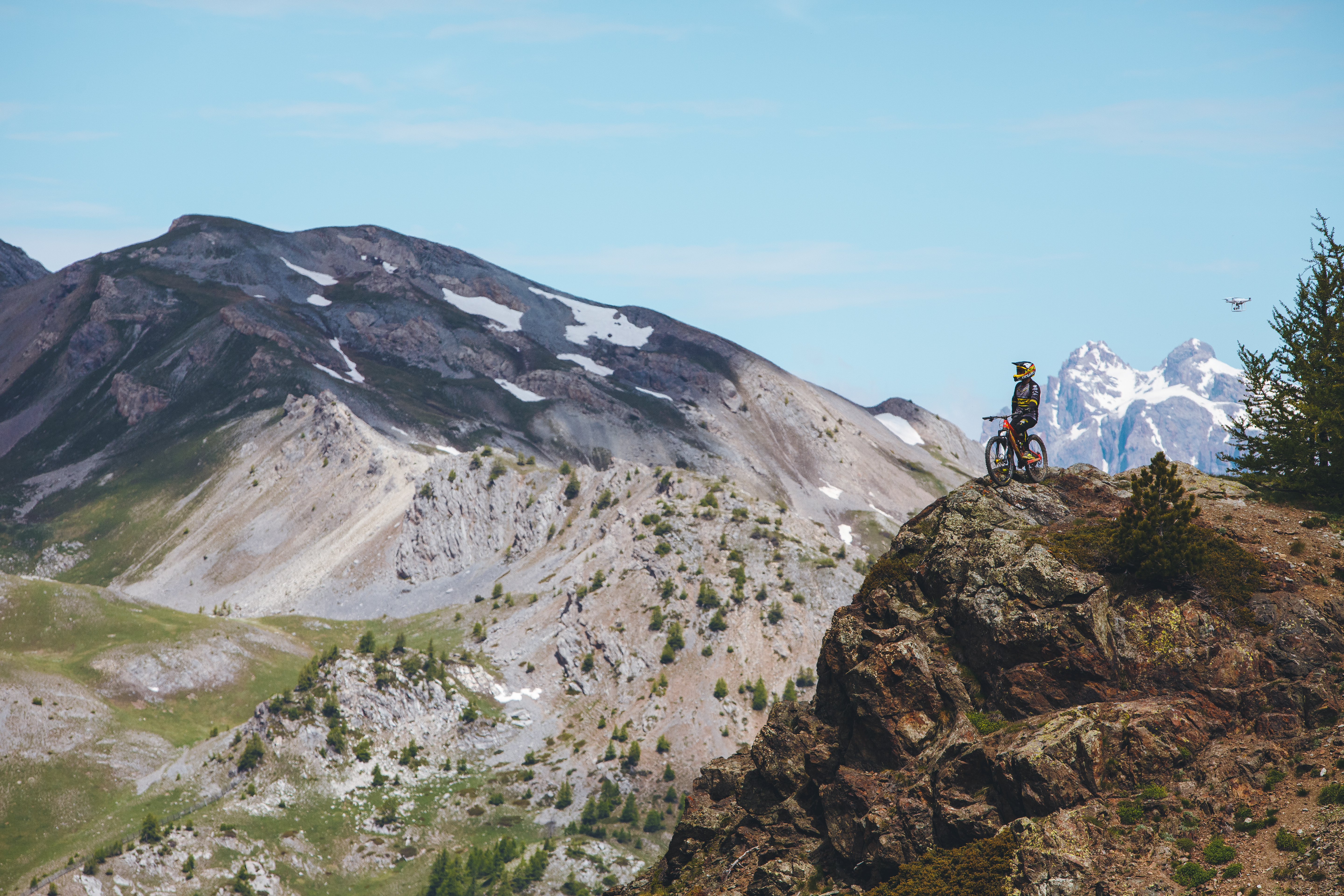 Serre Chevalier Vallée Briançon, la soddisfazione di arrivare in cima © Enduro Collectiv'