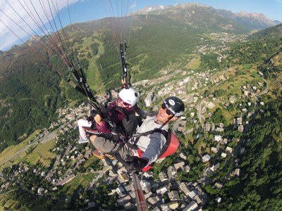 Serre Chevalier Vallée Briançon, parapendio © Axesse