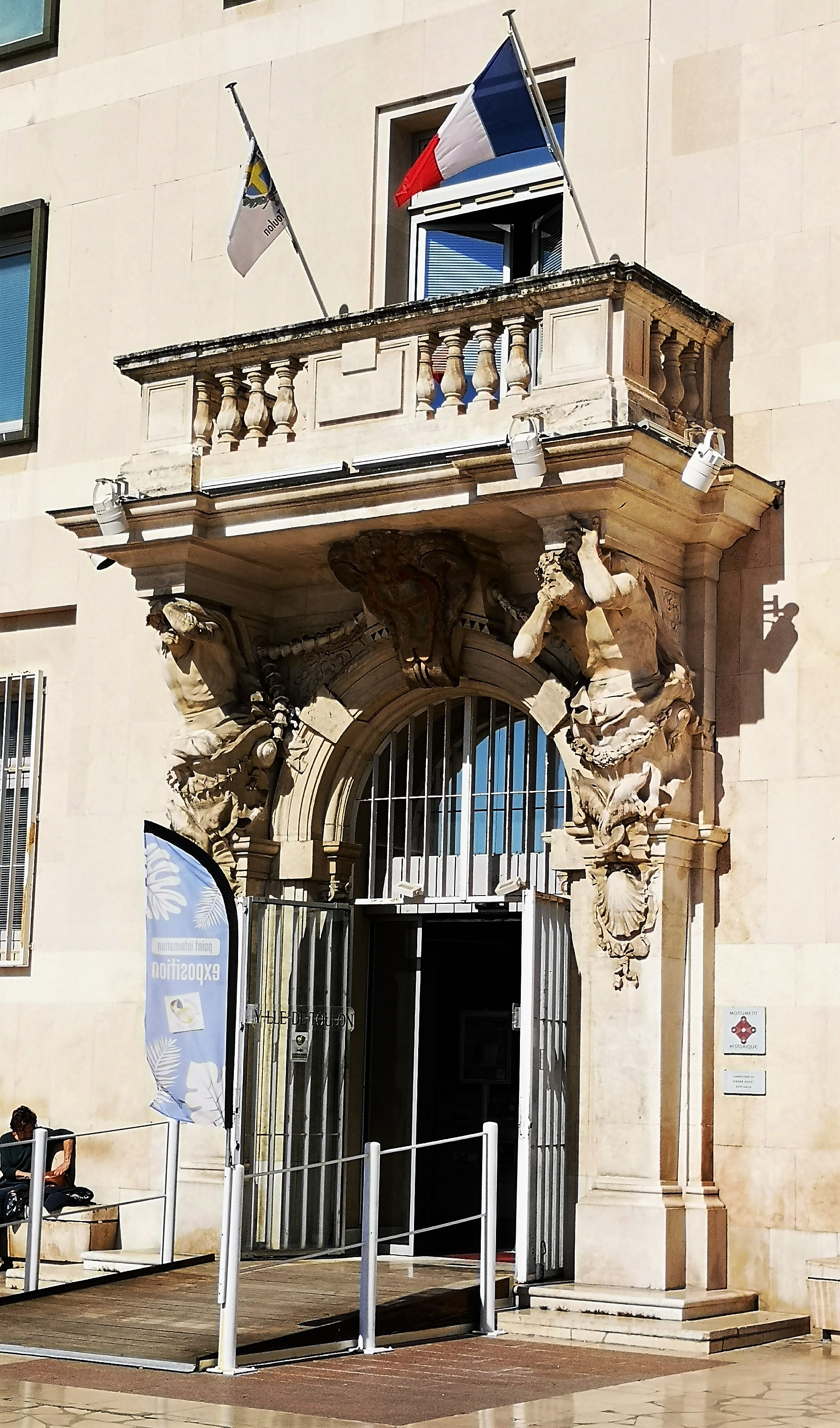Tolone, gli Atlanti di Pierre Puget sulla facciata della Mairie d'Honneur