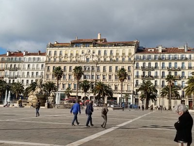 Tolone, Place la Liberté e Teatro dell'Opera