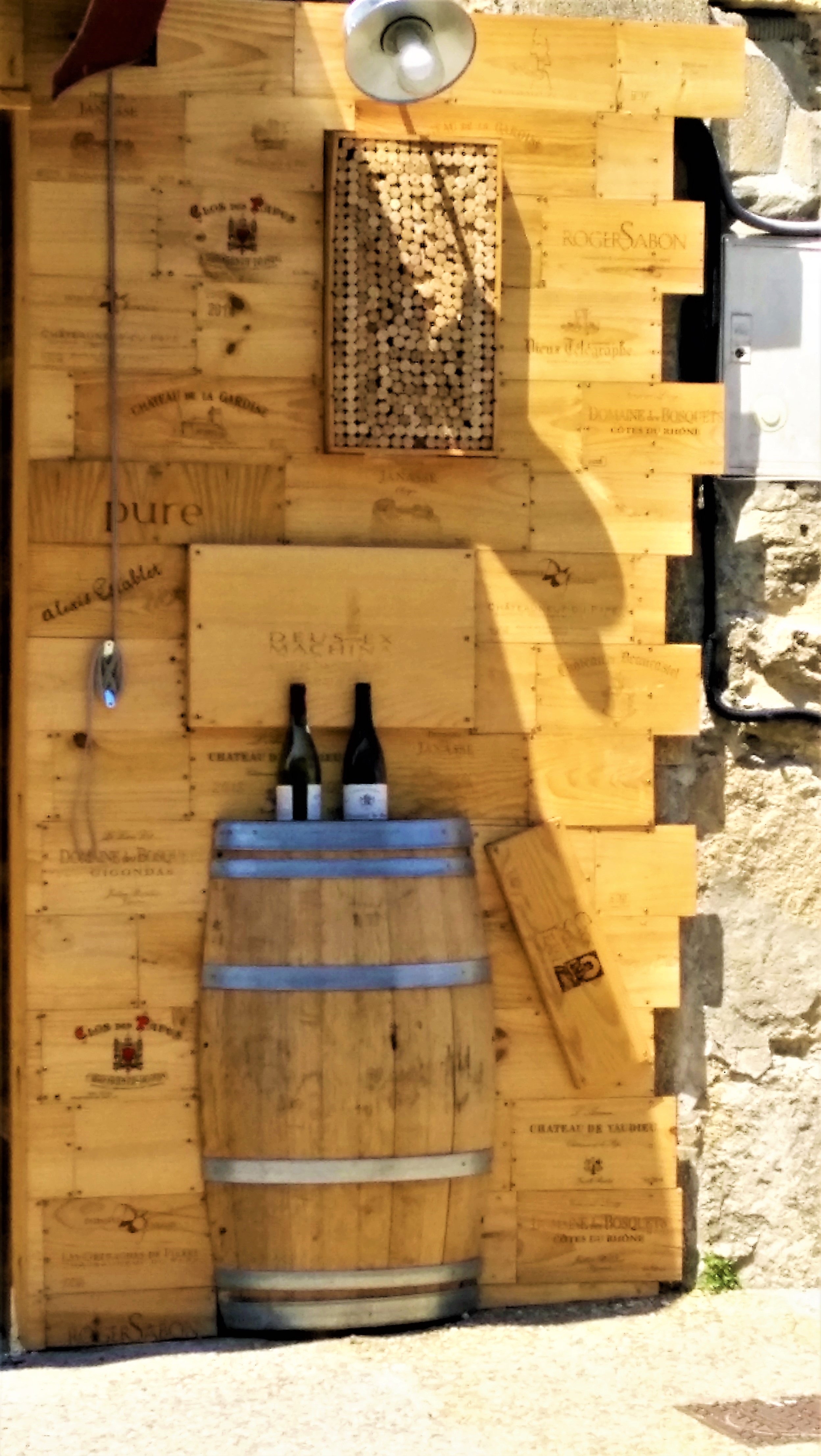Una cantina di Châteauneuf du Pape