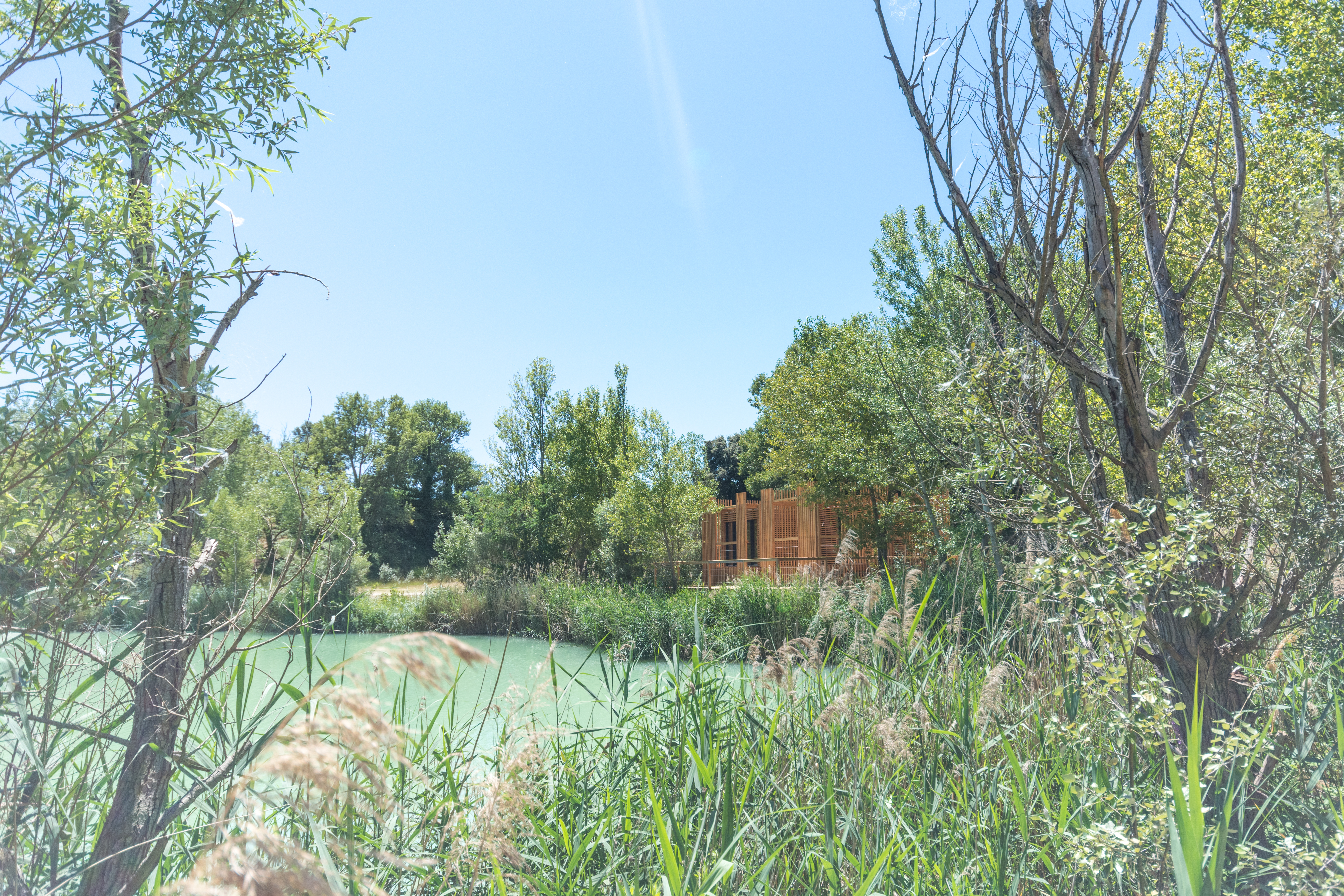 Una palafitta in perfetta armonia con la natura © Cabanes Nature & SPA
