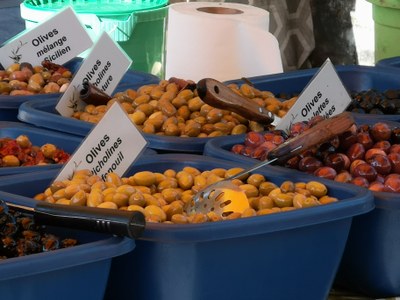 Vaison-la-Romaine, le immancabili olive