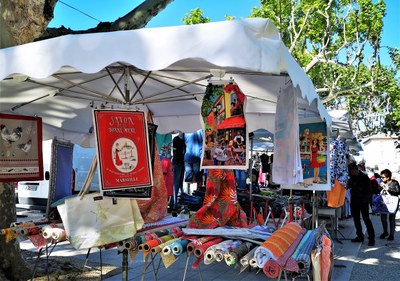 Vaison-la-Romaine, tessuti e colori