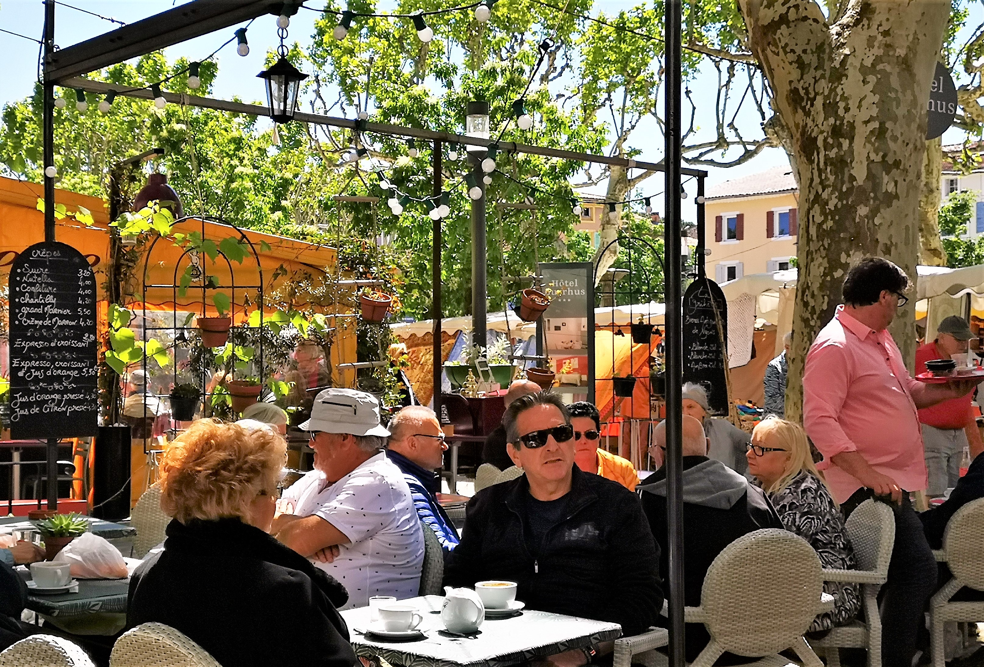 Vaison-la-Romaine, una pausa dopo il mercato