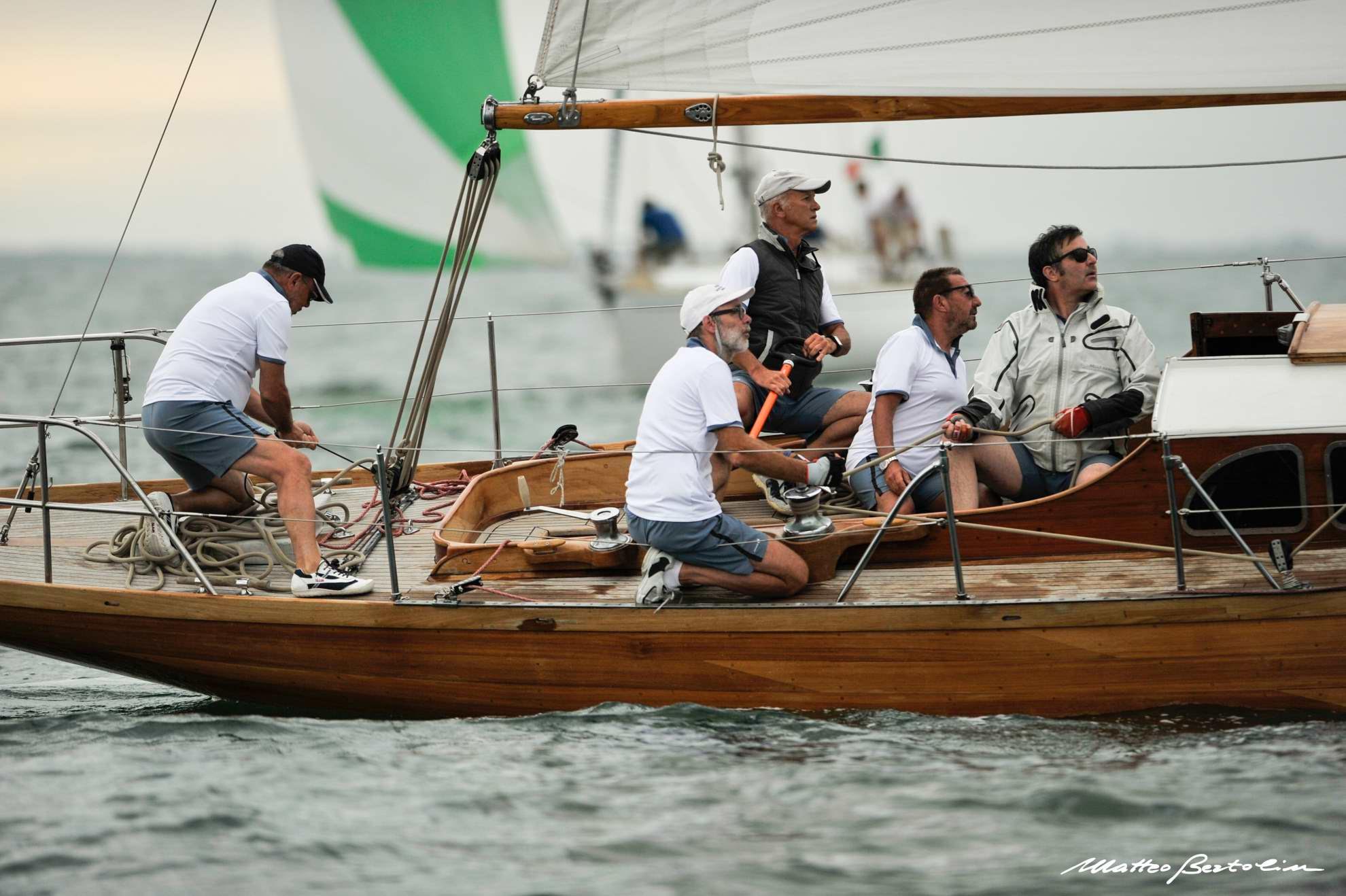 Venezia, equipaggio alle cime durante il V Trofeo Principato di Monaco - @ Matteo Bertolin