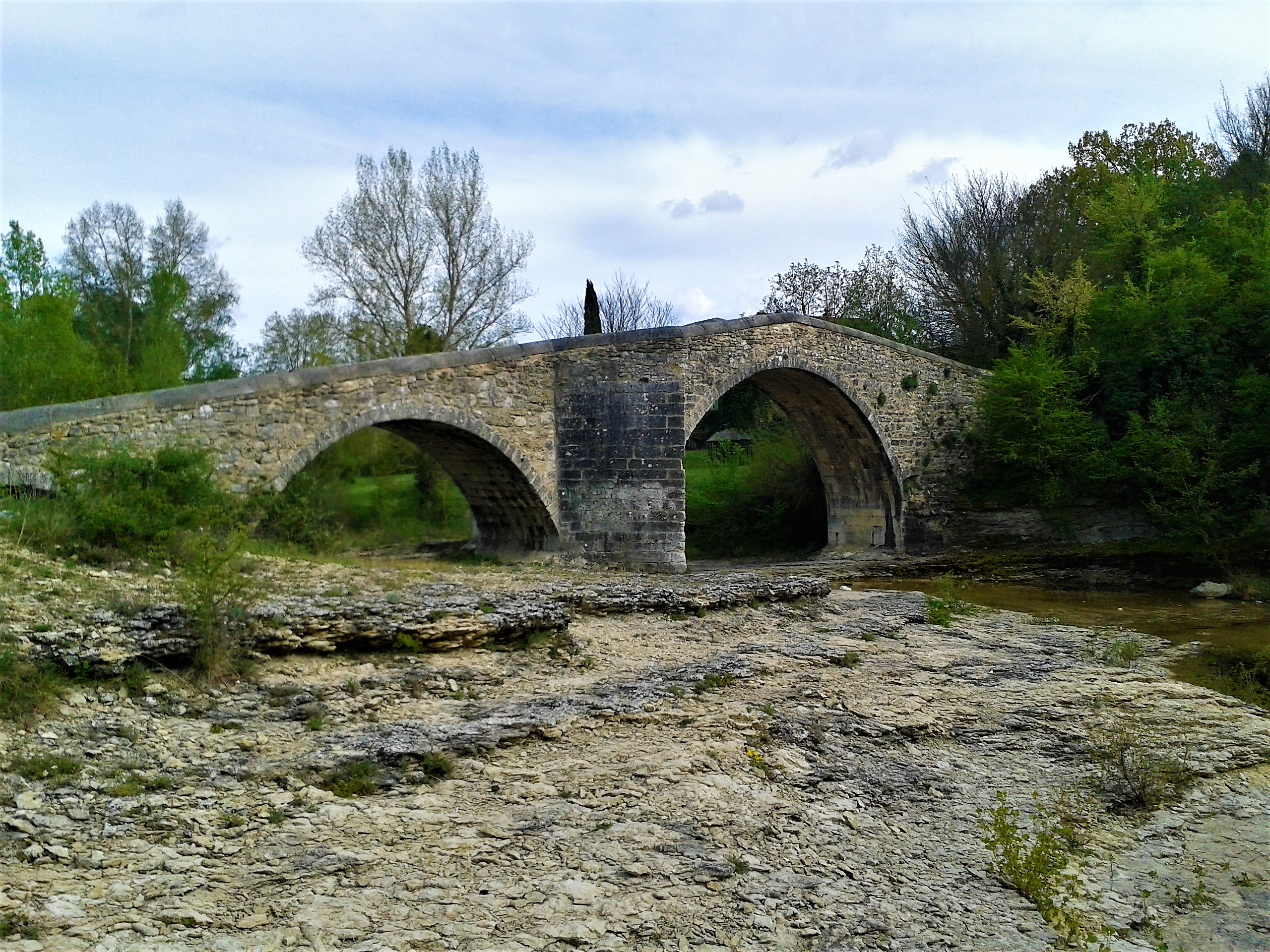 Via Domizia, arcate del ponte romano, Mane © ADT04