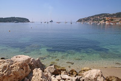 Villefranche sur Mer, Plage des Marinieres © France Coeur Riviera